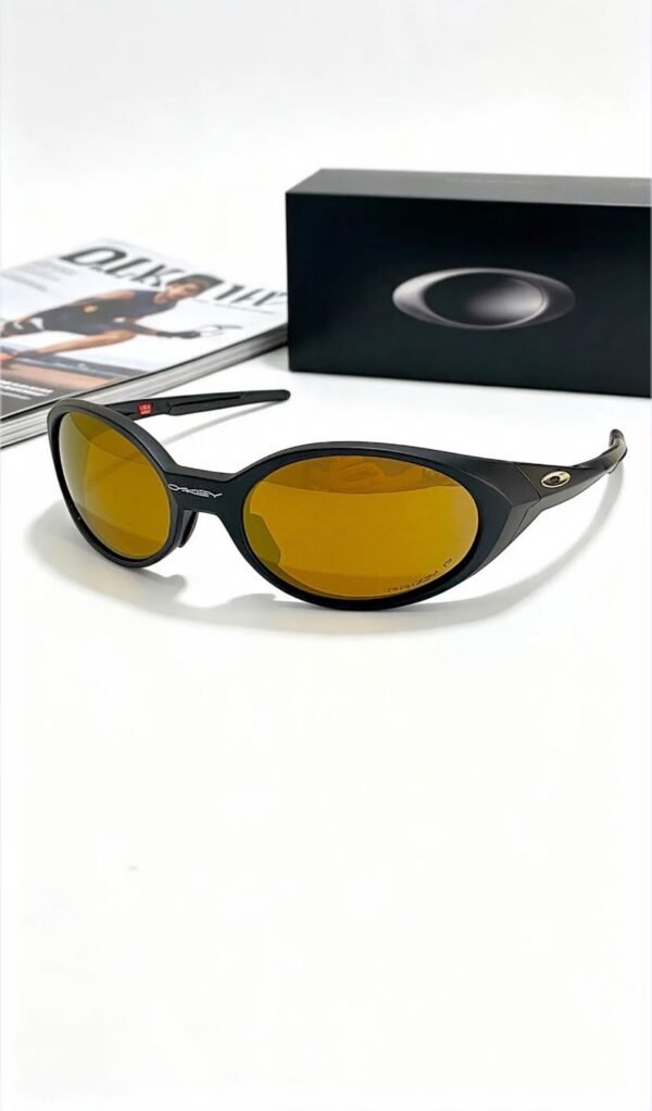 Eye Jacket